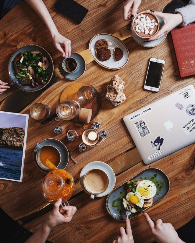 coffee with friends in paris